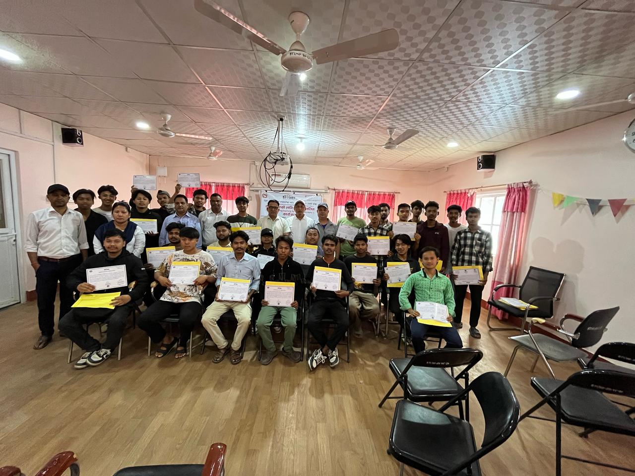 इन्डस्ट्रियल वायरिङ र लेथ सेटर अपरेटर तालिमको समापन ।